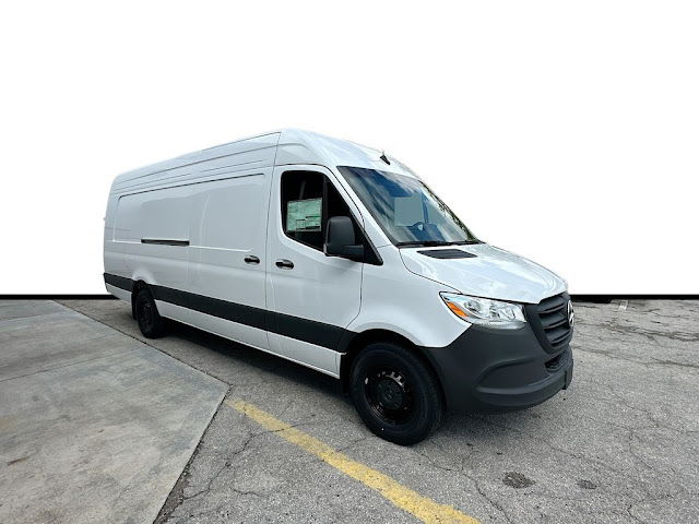 2026 Mercedes-Benz Sprinter 2500 Cargo 170 WB