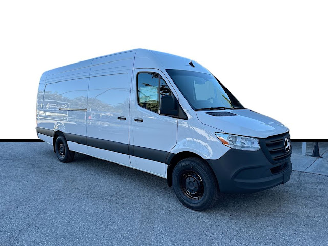 2026 Mercedes-Benz Sprinter 2500 Cargo 170 WB