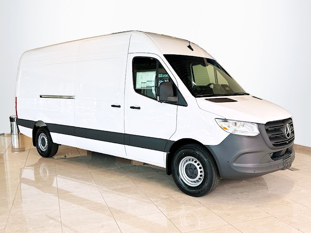 2026 Mercedes-Benz Sprinter 2500 Cargo 170 WB