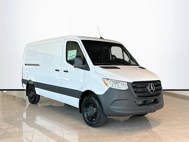 2026 Mercedes-Benz Sprinter 2500 Cargo 144 WB