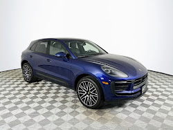 2023 Porsche Macan Base